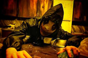 Фотография перформанса Спуск в бездну от компании Пятый угол (Фото 2)